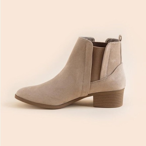 Quipid Vegan Suede Booties - Picture 4 of 13